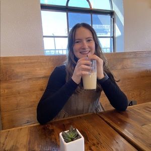 Meet your Posher, Makaela